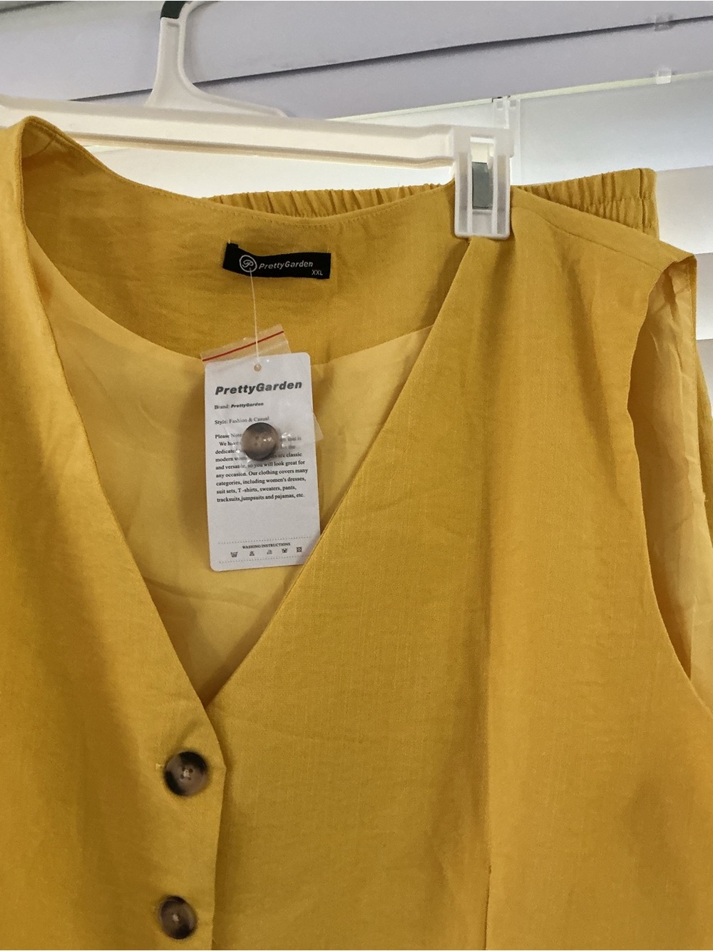 Pretty Garden Women's Yellow Sleeveless Short Pants Suit